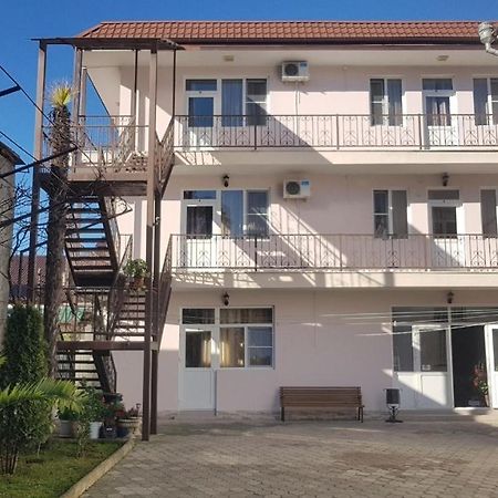 Holidays In Sukhum Сухум Экстерьер фото