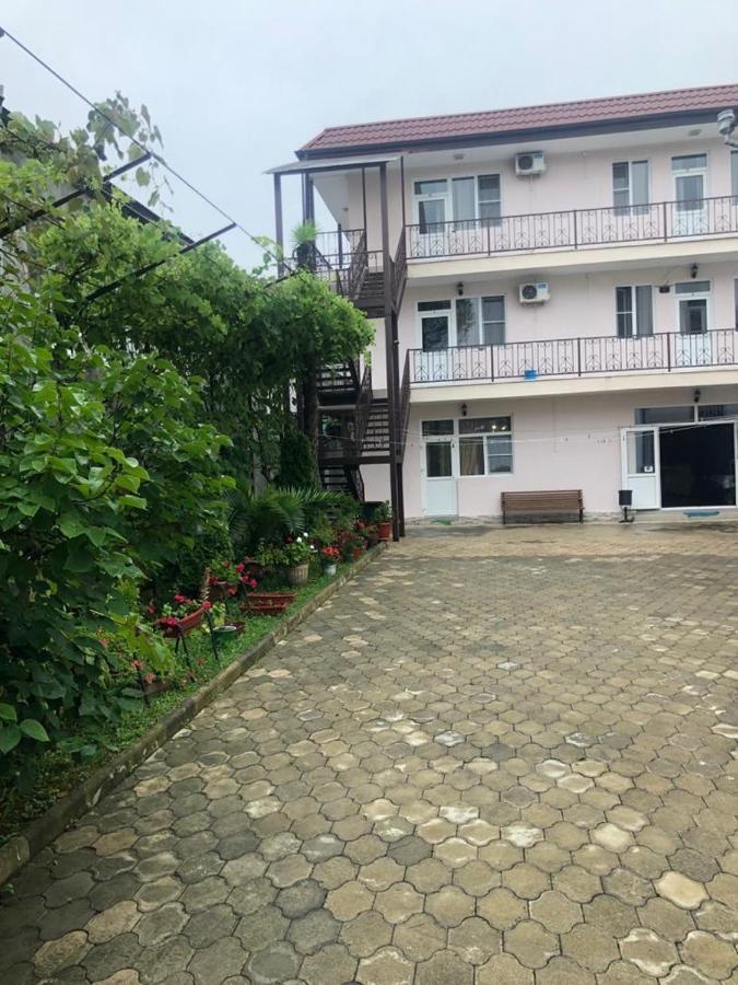 Holidays In Sukhum Сухум Экстерьер фото