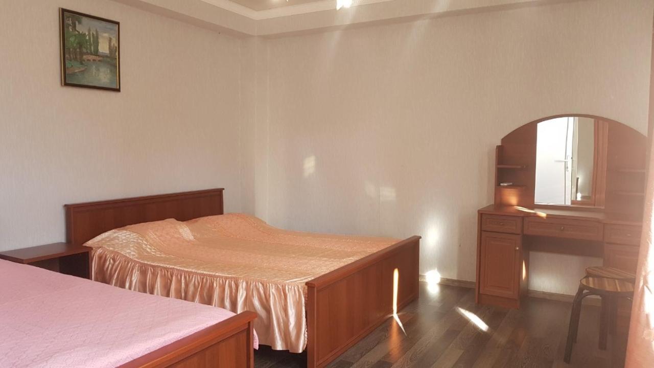 Holidays In Sukhum Сухум Экстерьер фото